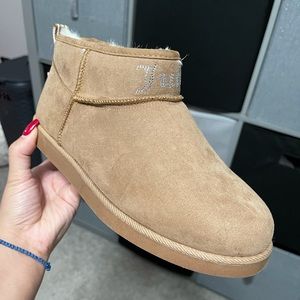 Juicy Couture Winter Boots